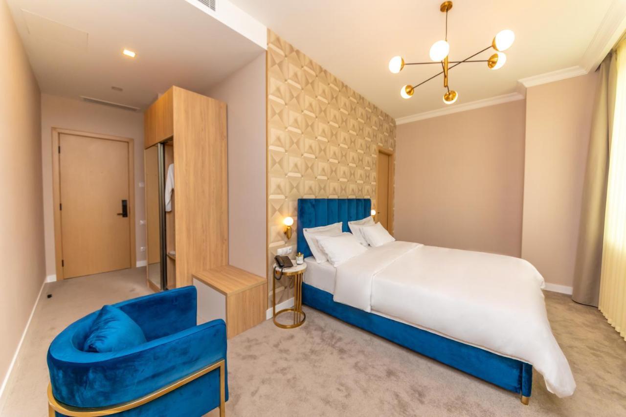 Newport Hotel 쿠타이시 외부 사진