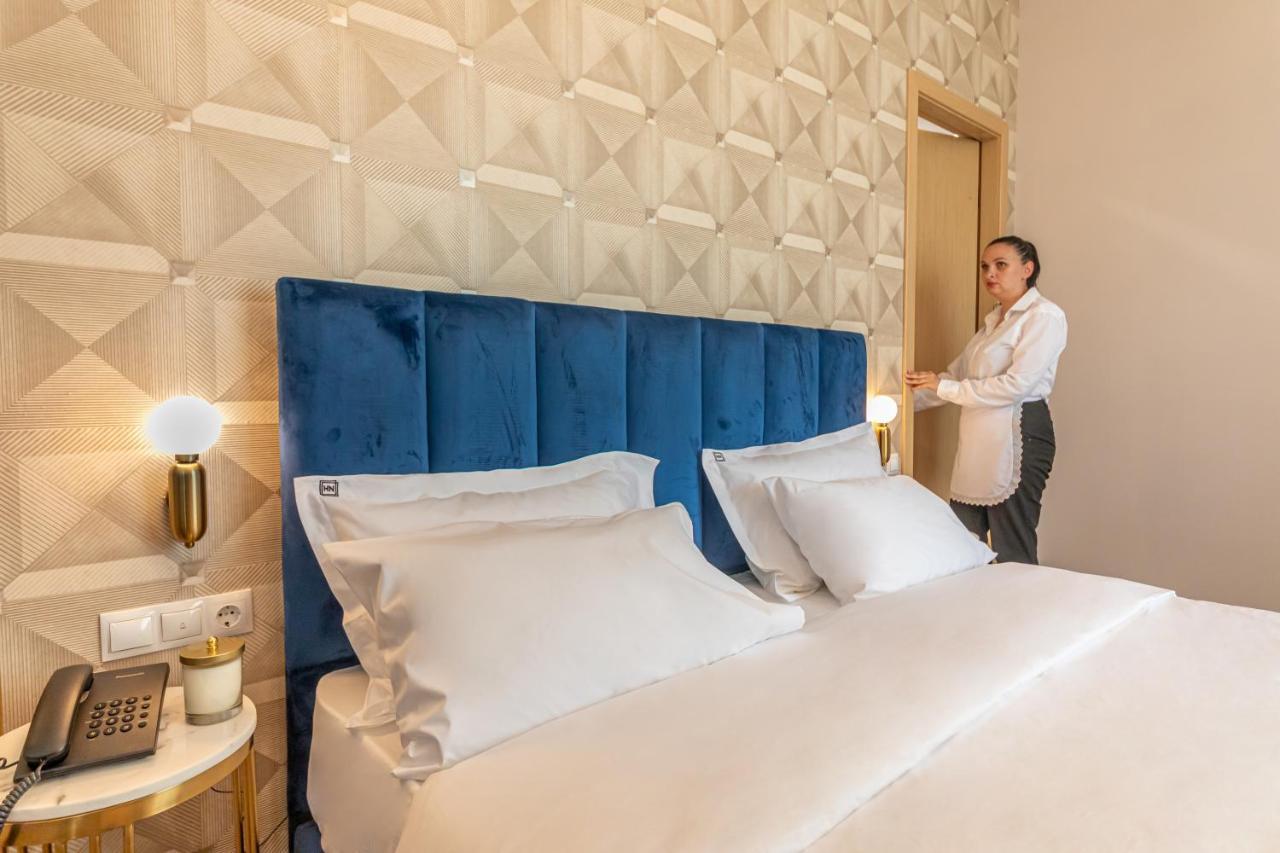 Newport Hotel 쿠타이시 외부 사진