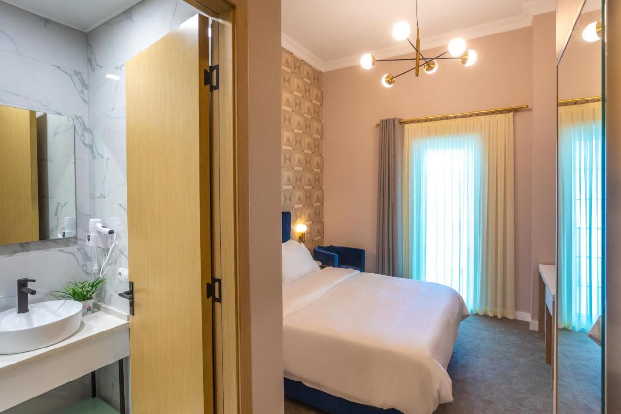 Newport Hotel 쿠타이시 외부 사진