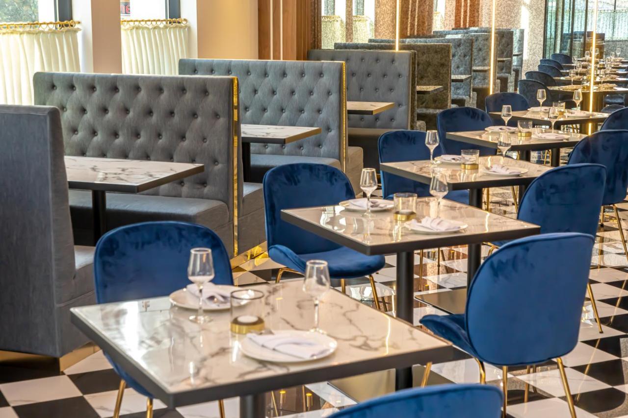 Newport Hotel 쿠타이시 외부 사진