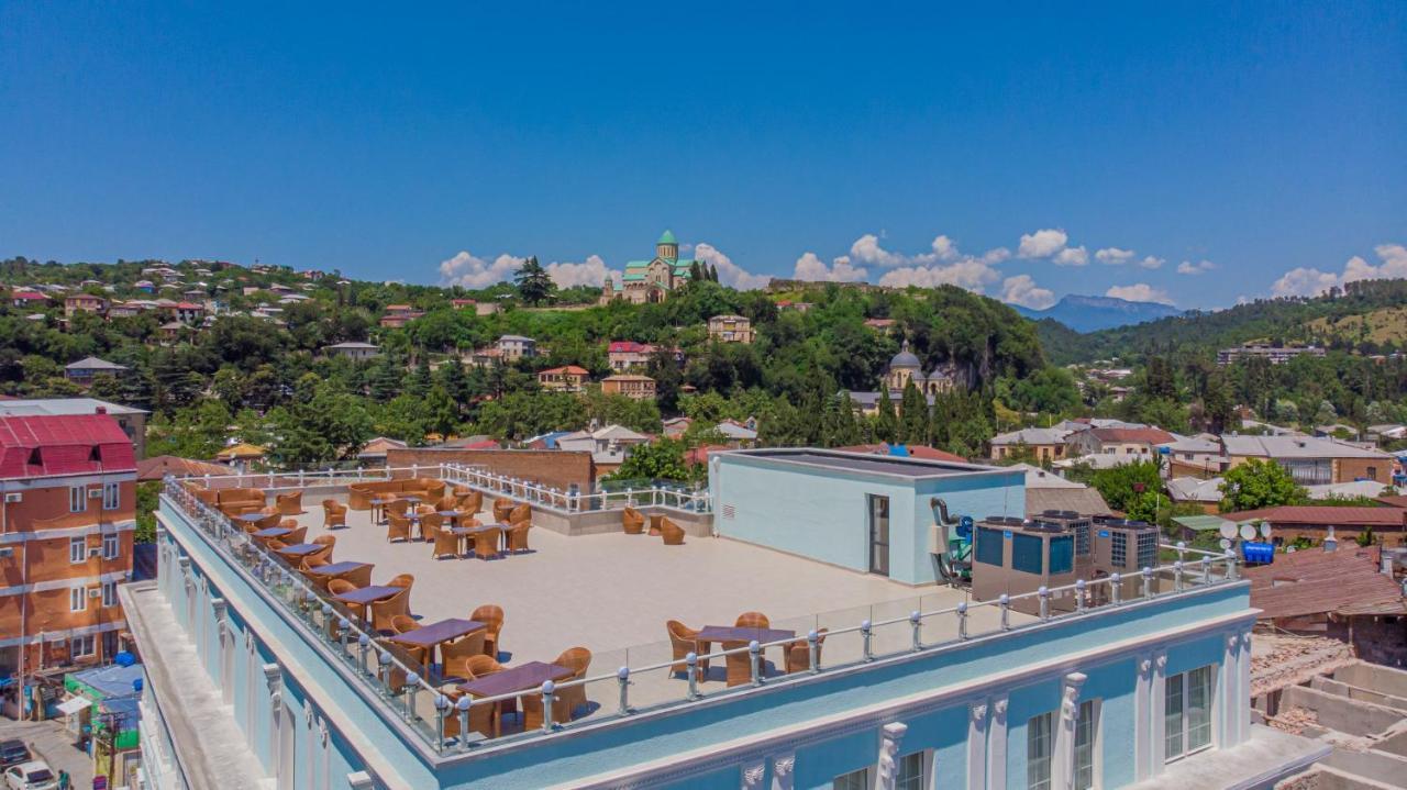 Newport Hotel 쿠타이시 외부 사진
