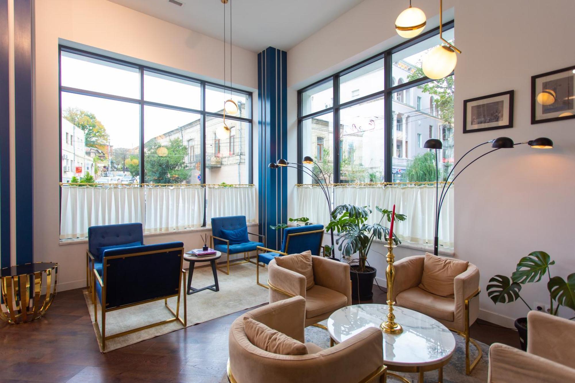 Newport Hotel 쿠타이시 외부 사진